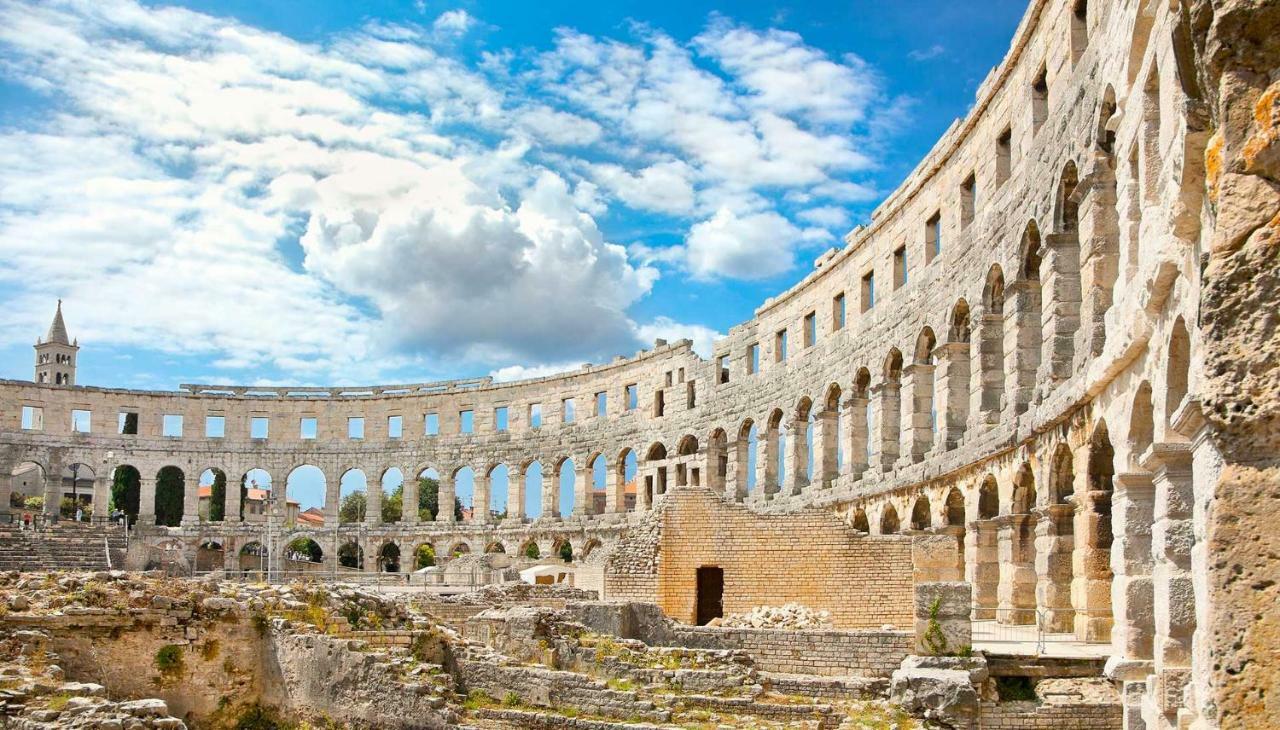 Beauty Pula